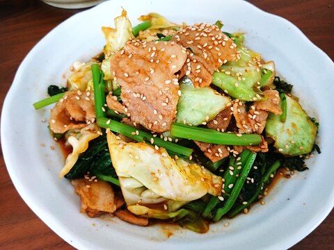 回鍋肉風菜の花とキャベツの炒め物